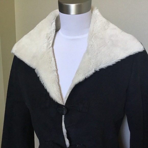 Vintage WHBM black faux suede & cream Sherpa fur toggle coat jacket S - Picture 2 of 7